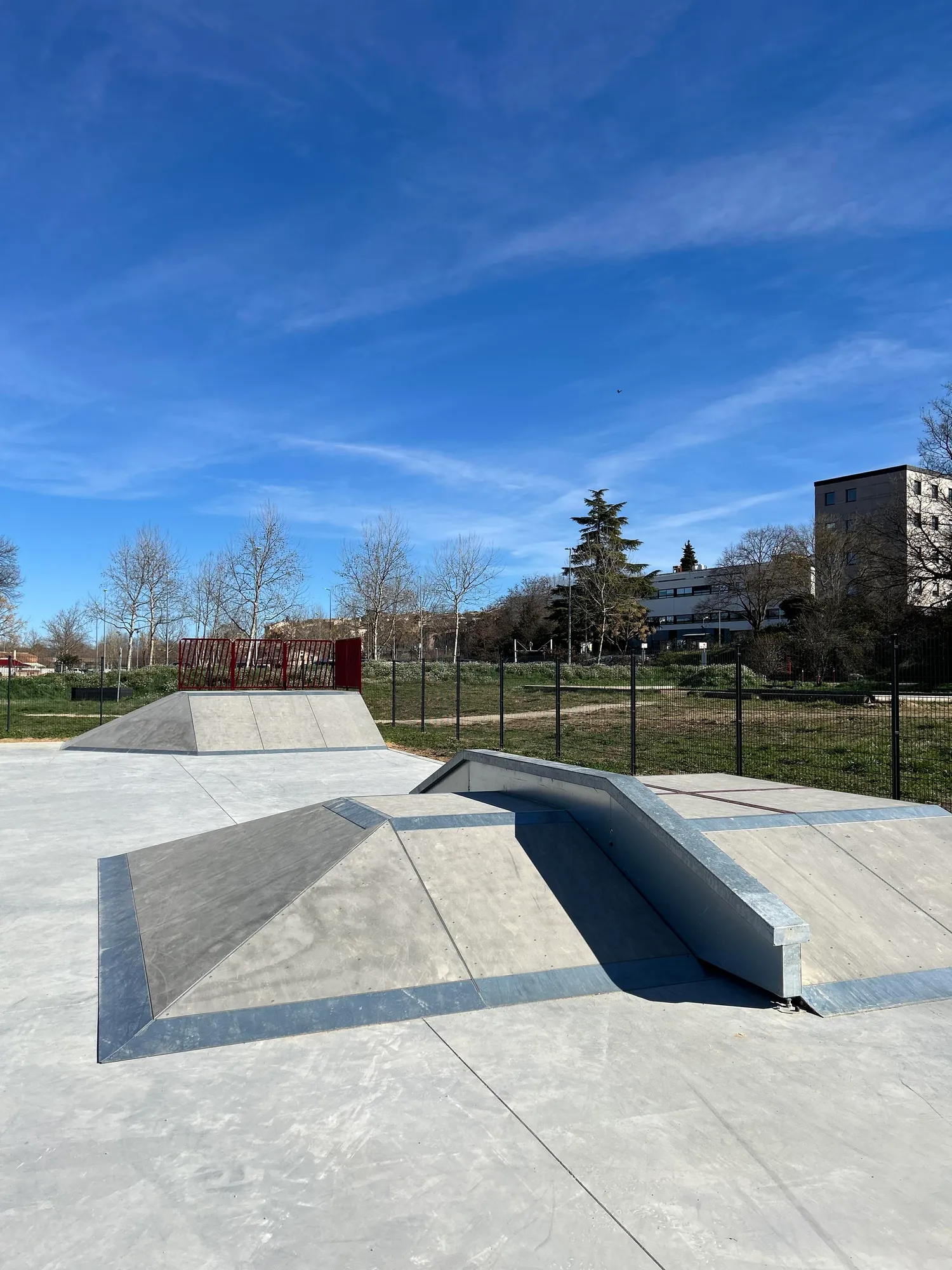 Image qui illustre: Skatepark Du Setti De Barba à Pertuis - 1