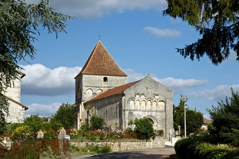 Image qui illustre: Eglise des Graulges à Mareuil en Périgord - 0