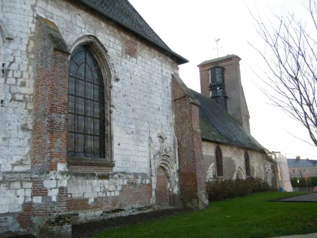 Image qui illustre: Eglise Saint-fuscien - Saigneville