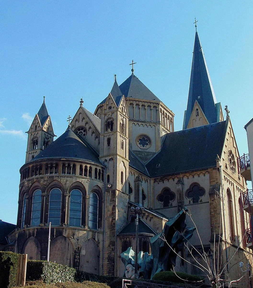 Image qui illustre: Église Saint-joseph à Montigny-lès-Metz - 1
