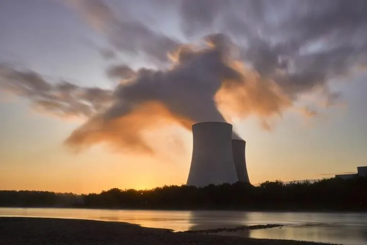 Image qui illustre: Visite De La Centrale Nucléaire