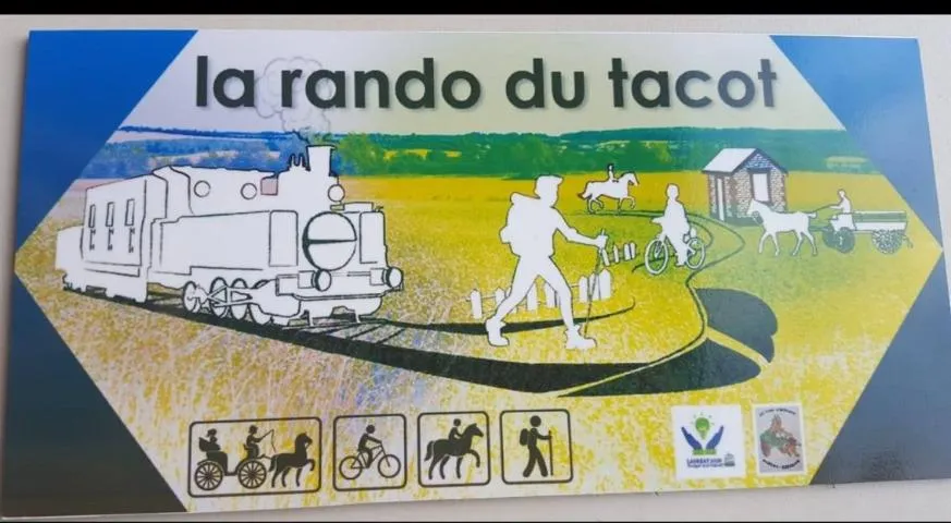 Image qui illustre: La Rando Du Tacot - Association Les Vieux Chariots
