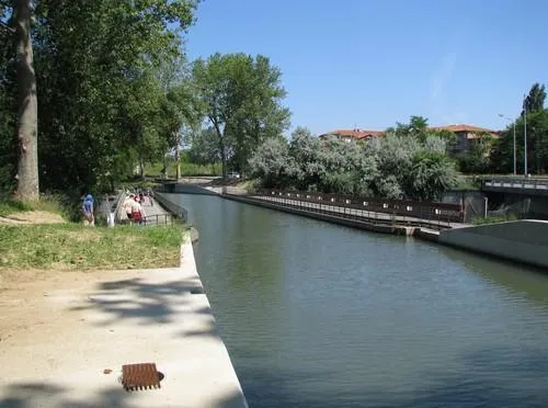 Image qui illustre: Pont-canal Des Herbettes