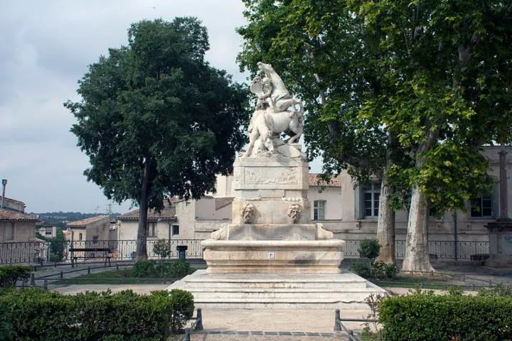 Image qui illustre: Fontaine des Licornes 