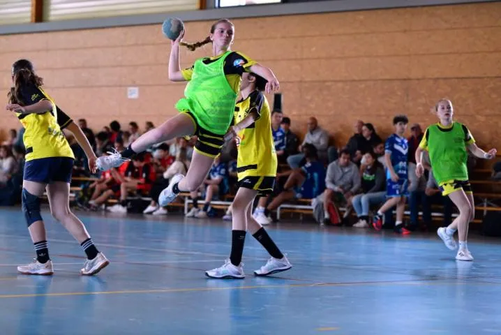 Image qui illustre: Tournoi Handball Ychouxensemble