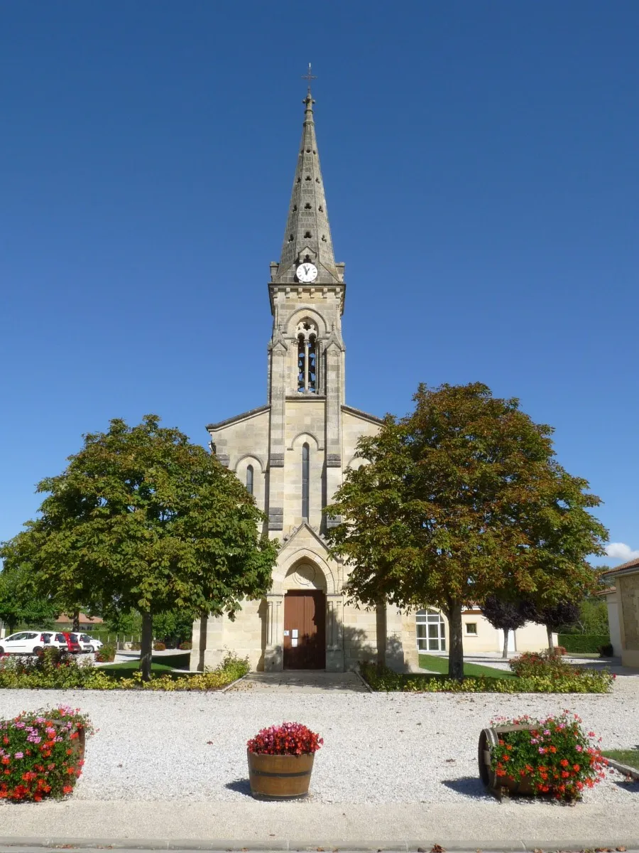 Image qui illustre: Eglise Saint-Pierre de Blaignan à Blaignan-Prignac - 0