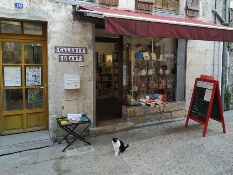 Image qui illustre: Bookstop à Brantôme en Périgord - 0