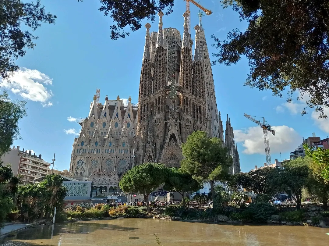 Image qui illustre: Sagrada Familia à  - 0