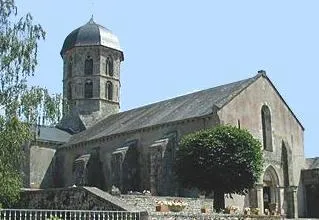 Image qui illustre: Église Saint-Jean-l'Evangéliste à Bard-le-Régulier - 2