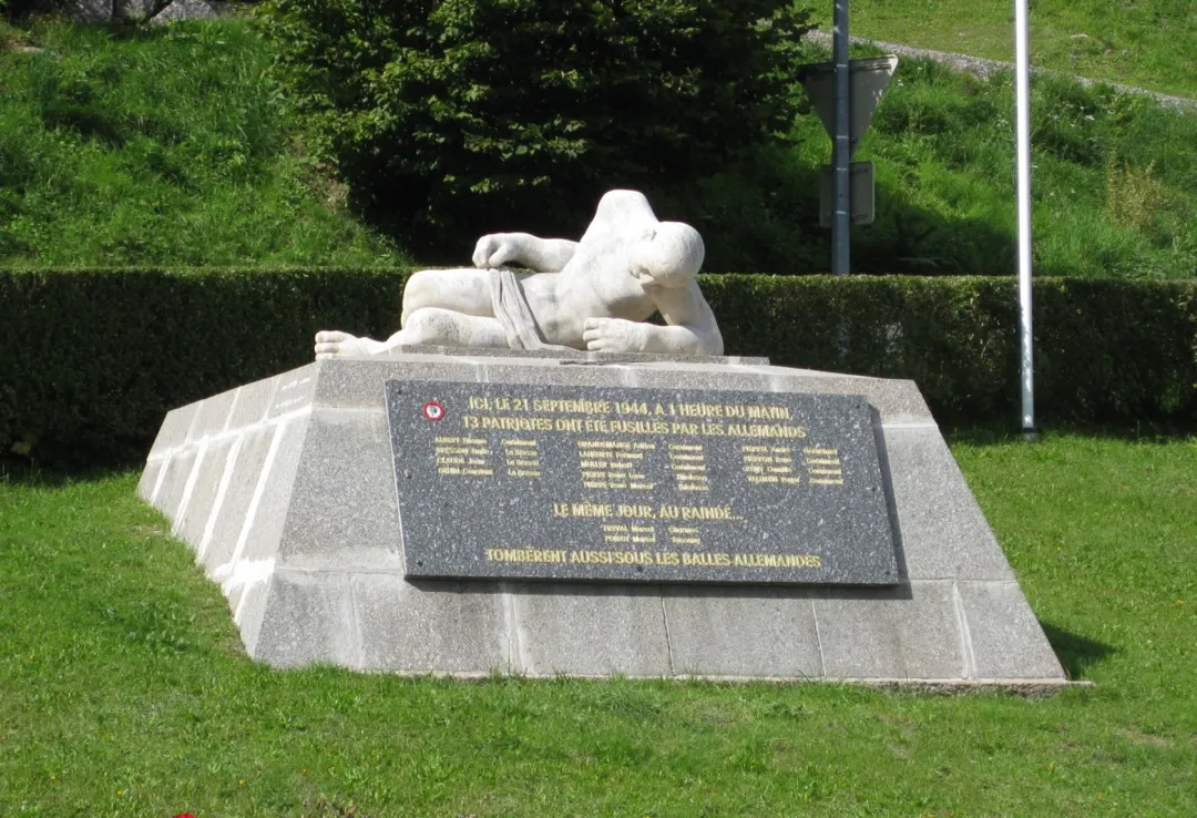 Image qui illustre: Monument Du Pré De L'orme À La Bresse