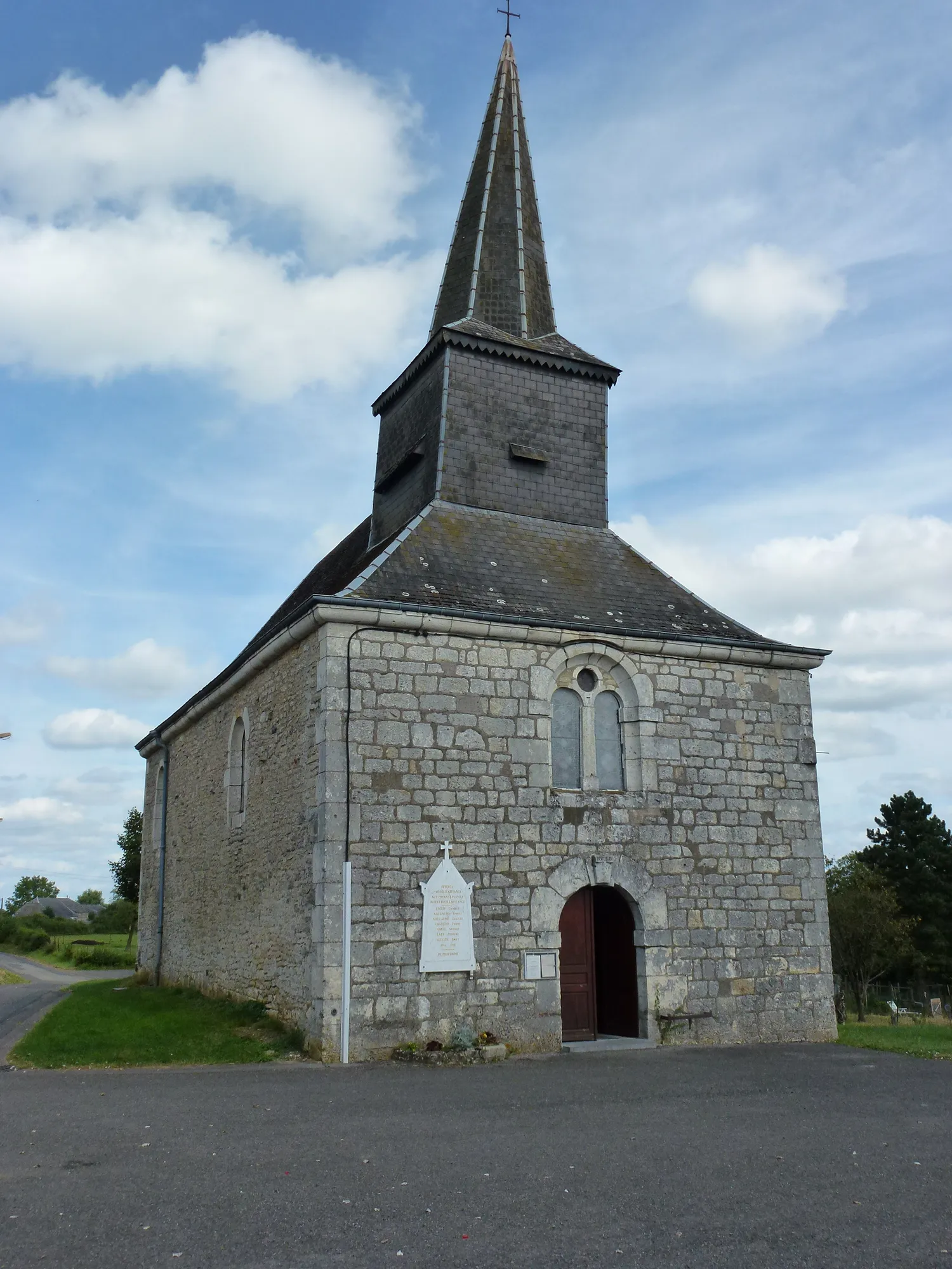 Image qui illustre: Eglise Saint-gorgery à Flaignes-Havys - 0