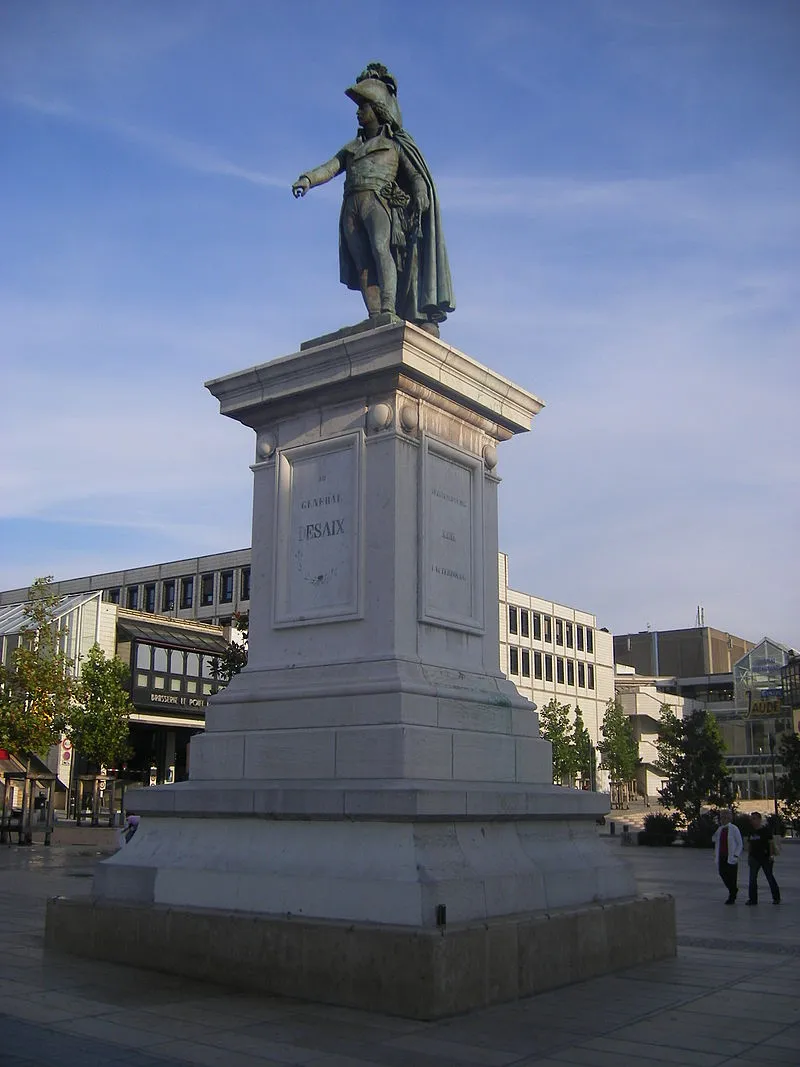 Image qui illustre: Statue du général Desaix 