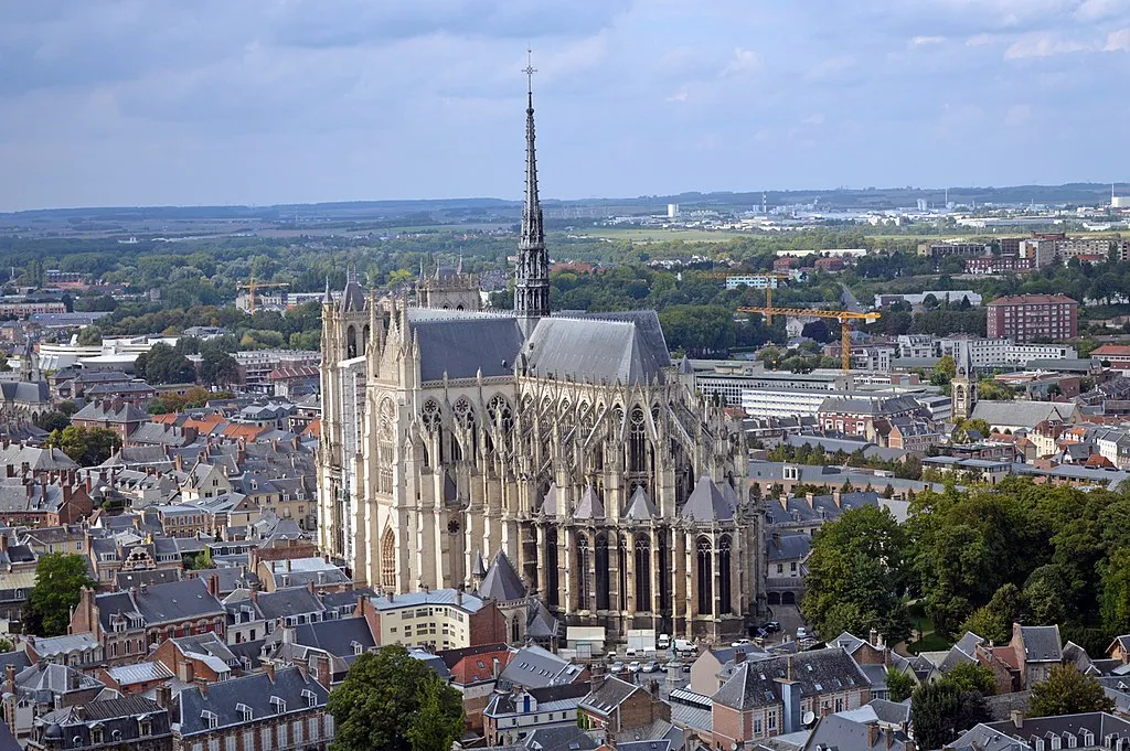 Image qui illustre: Cathédrale Notre-Dame à Amiens - 1