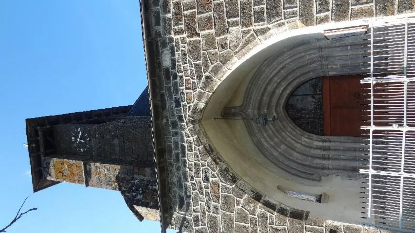 Image qui illustre: Eglise de Saint-Martin-sous-Vigouroux
