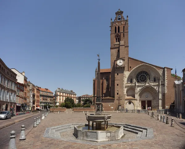 Image qui illustre: Place Saint-Etienne de Toulouse à Toulouse - 1