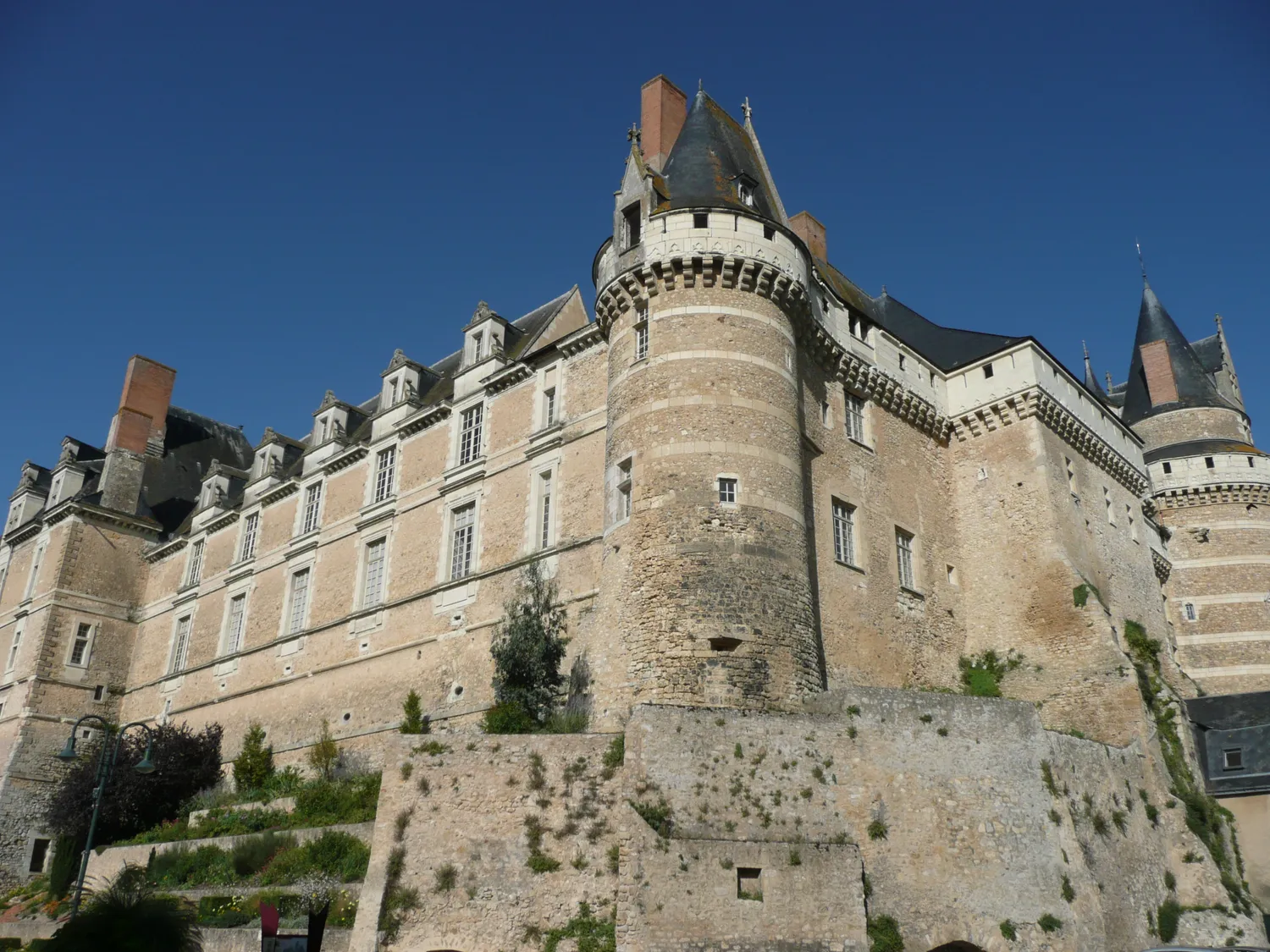 Image qui illustre: Château De Durtal à Durtal - 0