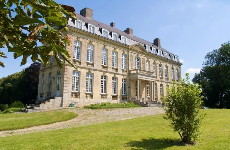 Image qui illustre: Château De Chaussoy-epagny