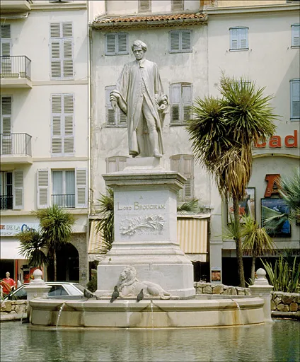 Image qui illustre: Statue de Lord Brougham à Cannes - 1