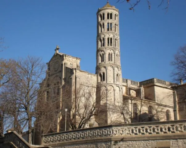 Image qui illustre: Cathédrale Saint-théodorit Et Saint-firmin