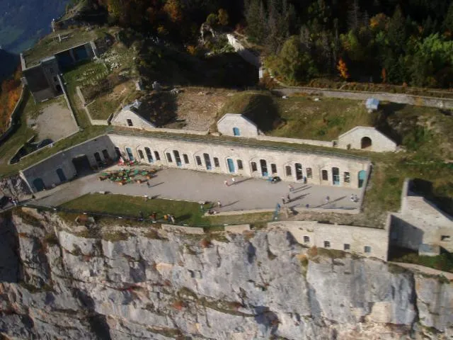 Image qui illustre: Fort du Saint-Eynard