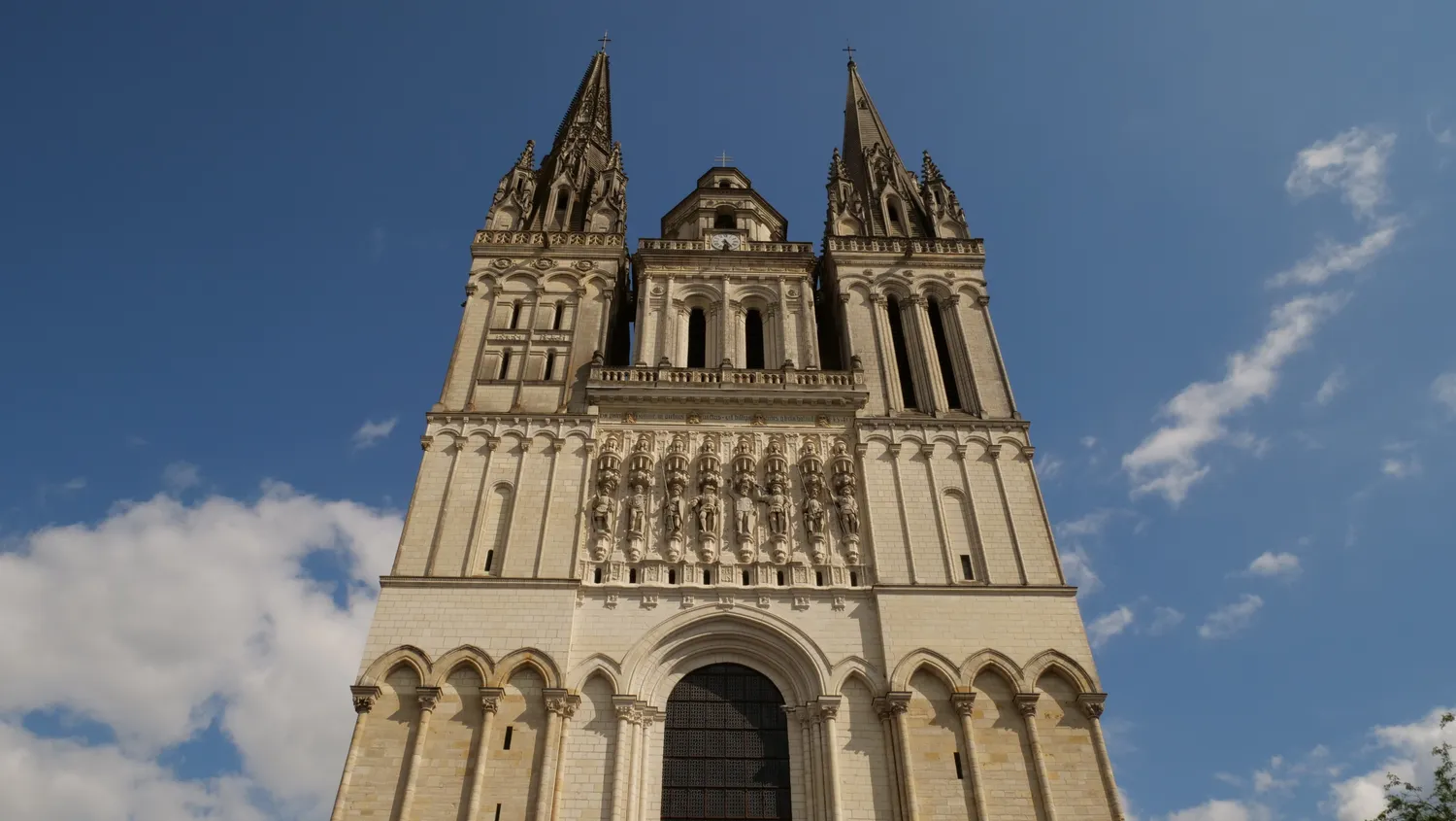 Image qui illustre: Cathédrale Saint-maurice à Angers - 1