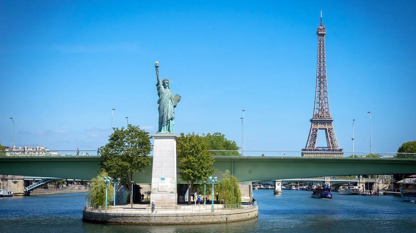Image qui illustre: Statue de la Liberté à Paris - 1