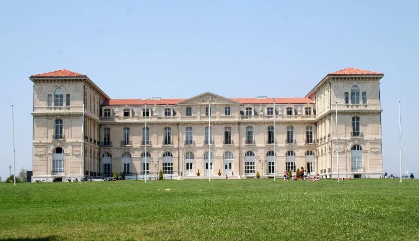 Image qui illustre: Palais du Pharo