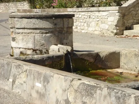 Image qui illustre: Fontaine de Potensac à Ordonnac - 0