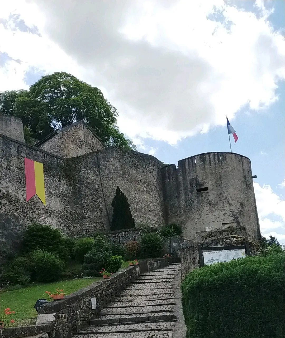 Image qui illustre: Château Des Ducs De Lorraine à Sierck-les-Bains - 1