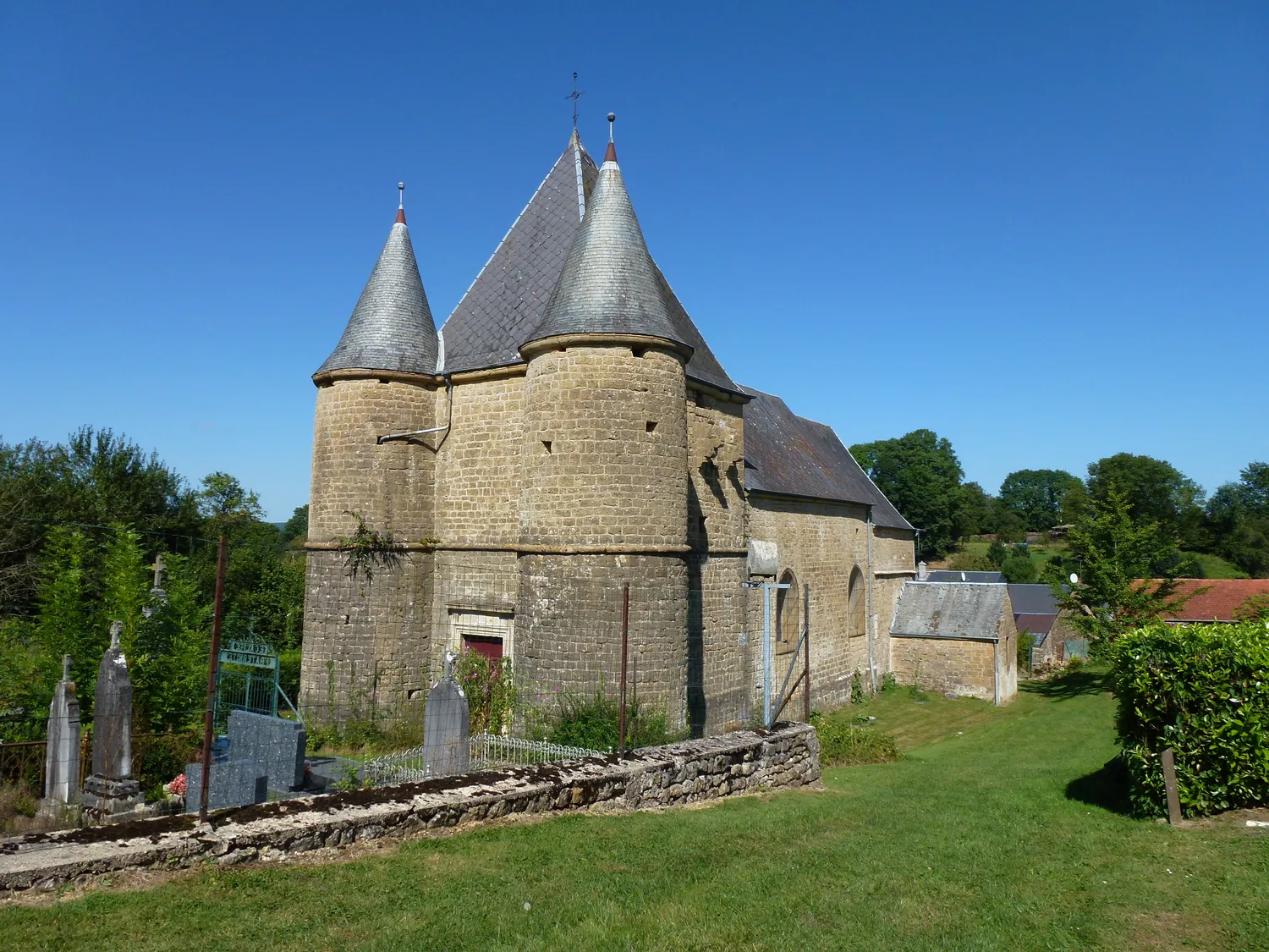 Image qui illustre: Eglise De Servion à Rouvroy-sur-Audry - 0