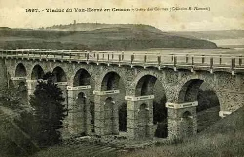 Image qui illustre: Viaduc du Vau Hervé