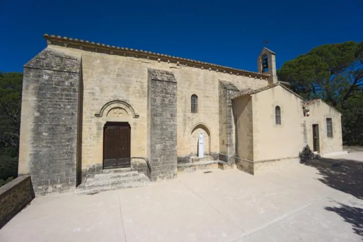 Image qui illustre: Eglise Saint-sauveur De La Barben