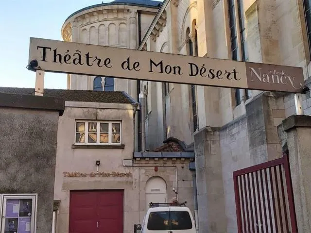 Image qui illustre: Theatre De Mon Desert