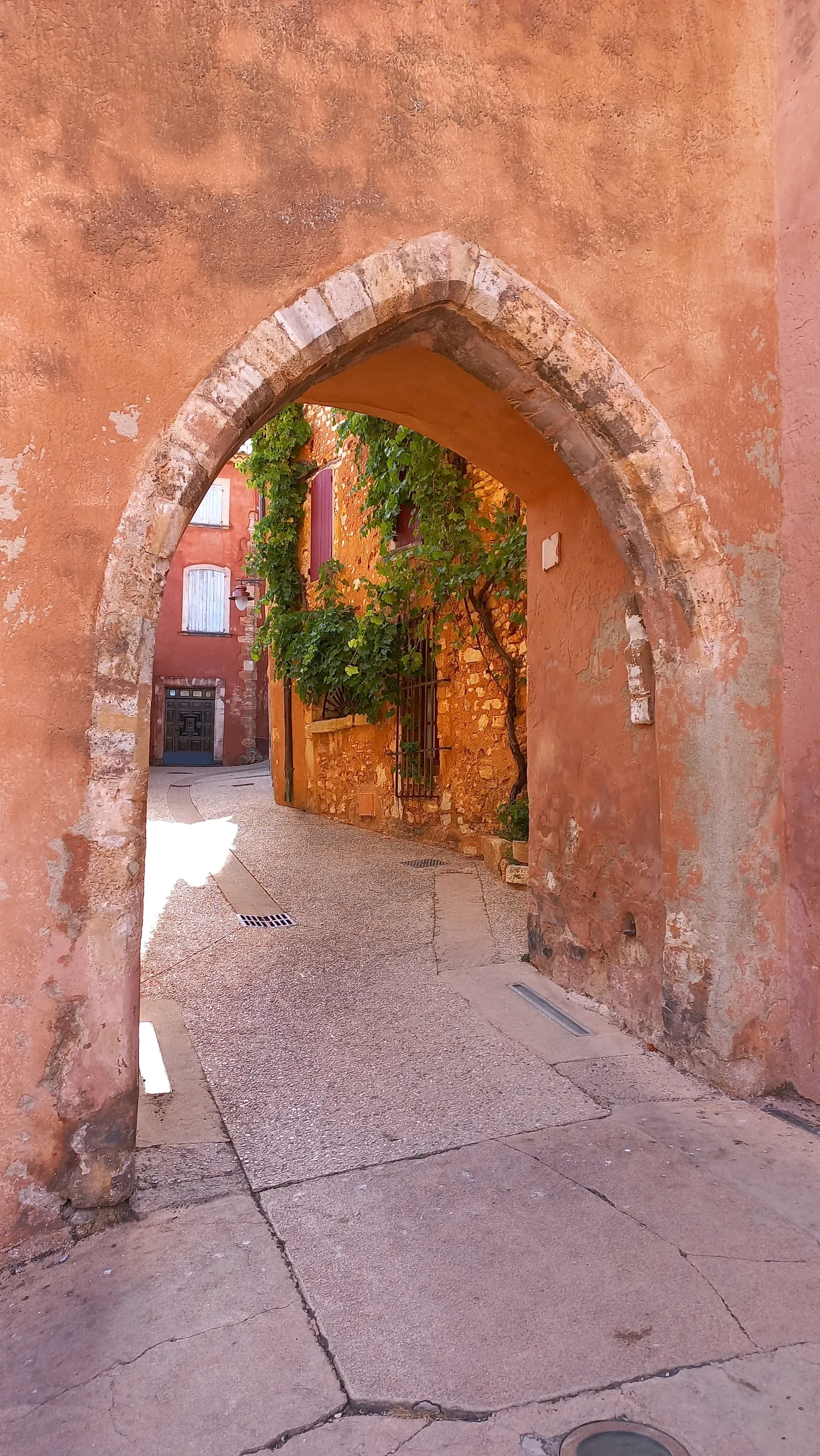 Image qui illustre: Village de Roussillon à Roussillon - 0