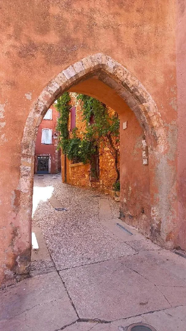 Image qui illustre: Village de Roussillon