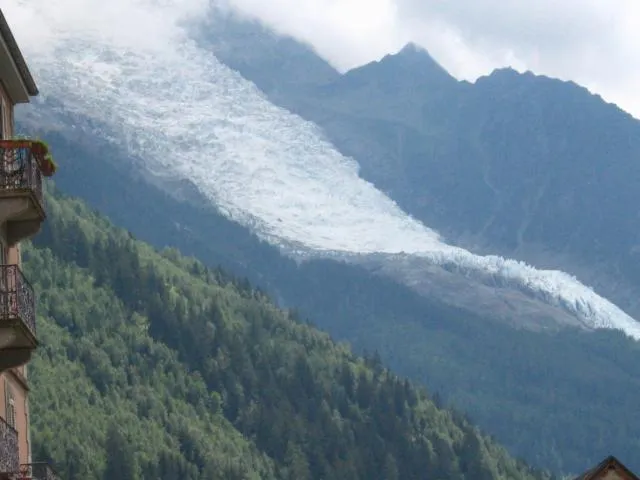 Image qui illustre: Glacier des Bossons