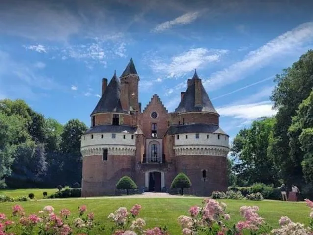 Image qui illustre: Les cinq sens au Domaine du Château Fort de Rambures