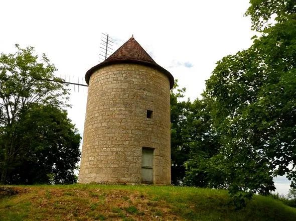 Image qui illustre: Le Moulin de Domme à Domme - 0