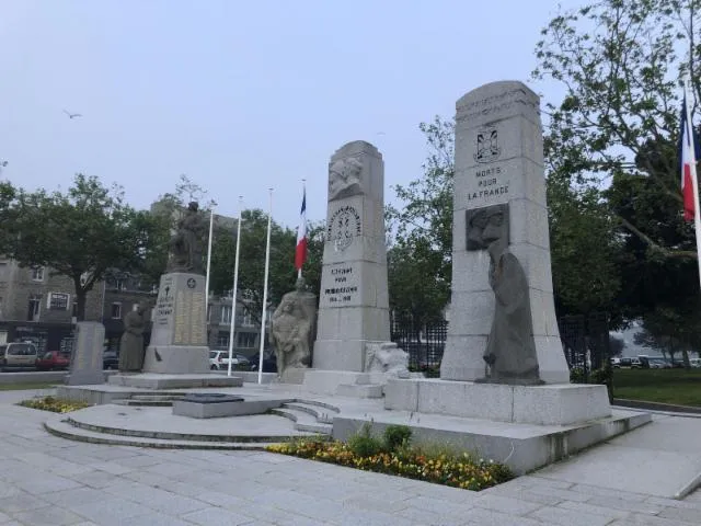 Image qui illustre: Monument aux morts (14-18)