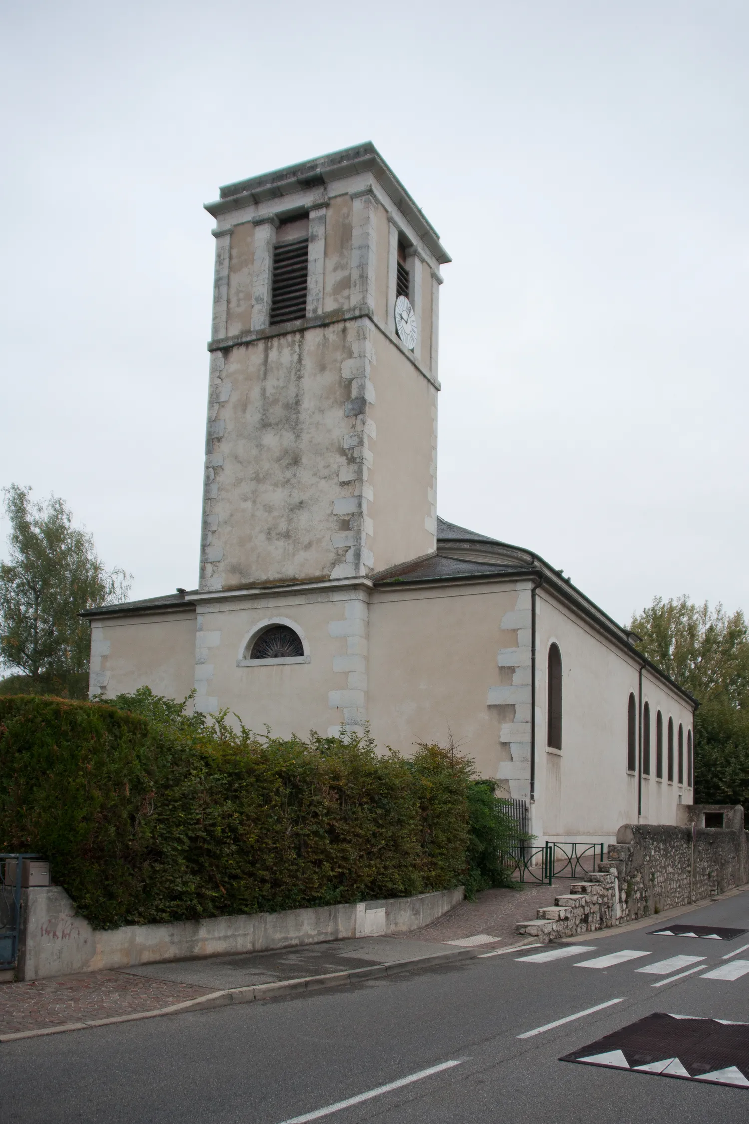 Image qui illustre: Eglise Notre-Dame et Saint-André à Ferney-Voltaire - 0