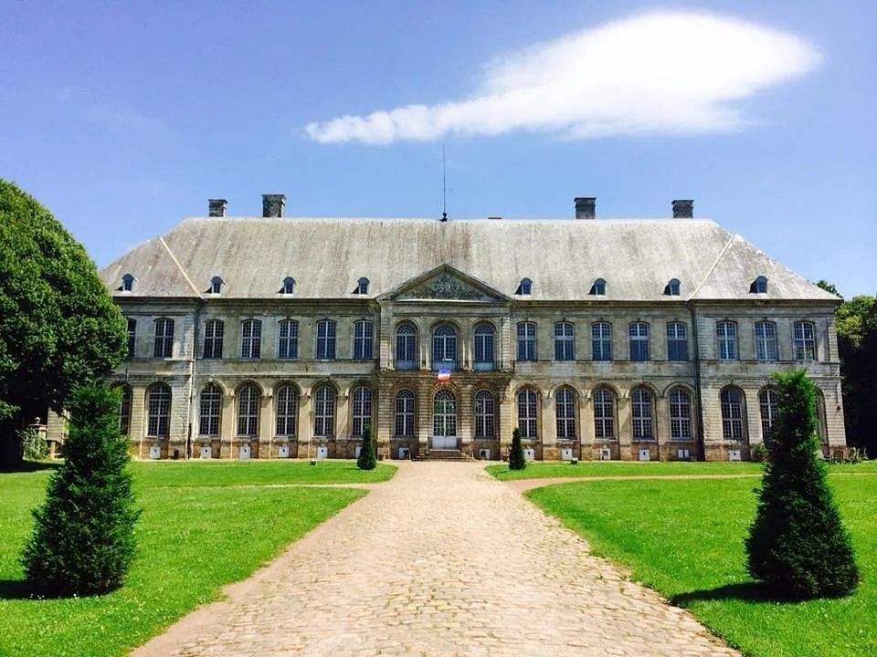 Image qui illustre: Abbaye et château de Cercamp à Frévent - 0