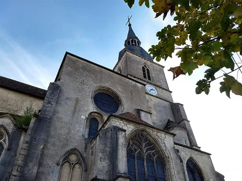 Image qui illustre: Église Saint-nicolas à Neufchâteau - 0