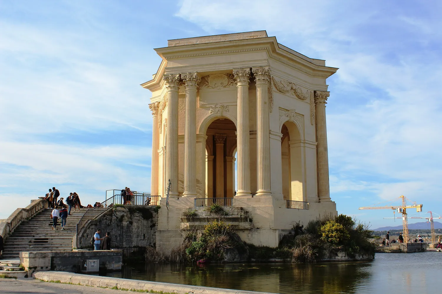 Image qui illustre: Château d'Eau du Peyrou à Montpellier - 0