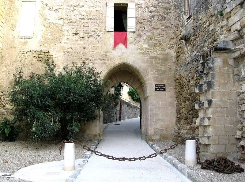 Image qui illustre: Ville historique de Castillon-la-Bataille à Castillon-la-Bataille - 0