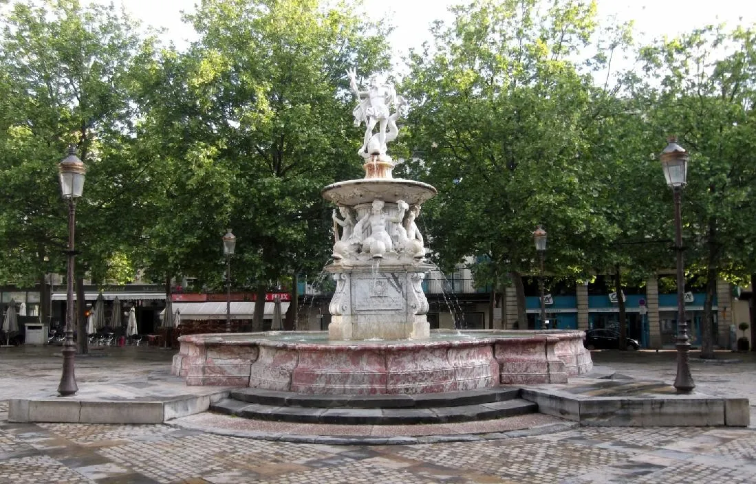 Image qui illustre: La Fontaine de Neptune