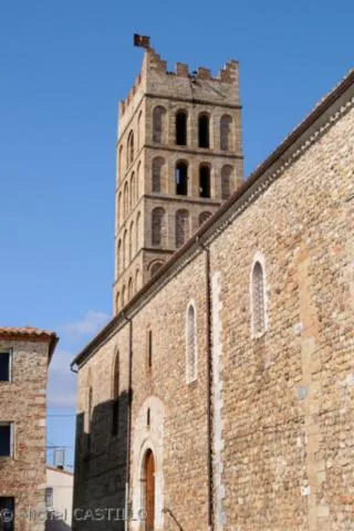 Image qui illustre: Cathedrale Sainte Eulalie Et Sainte Julie