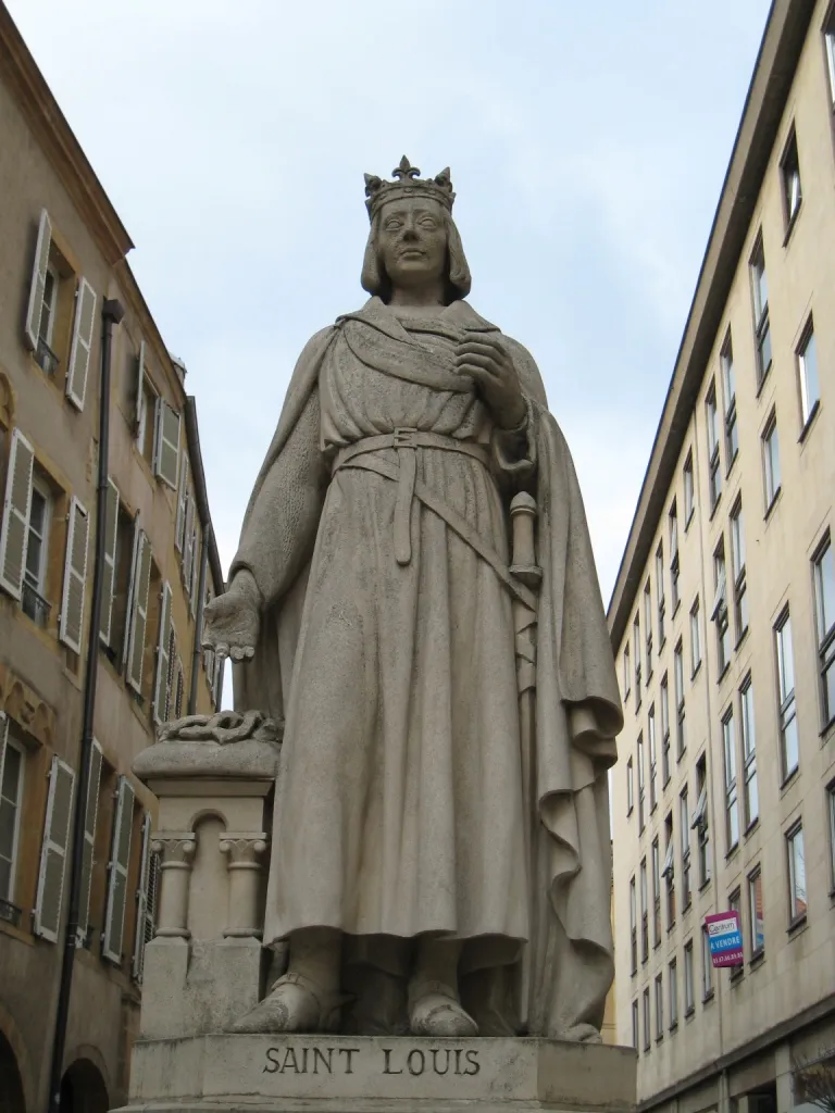 Image qui illustre: Statue de Saint-Louis à Metz - 0