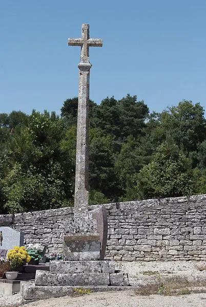 Image qui illustre: Croix de cimetière à Poncey-sur-l'Ignon - 0