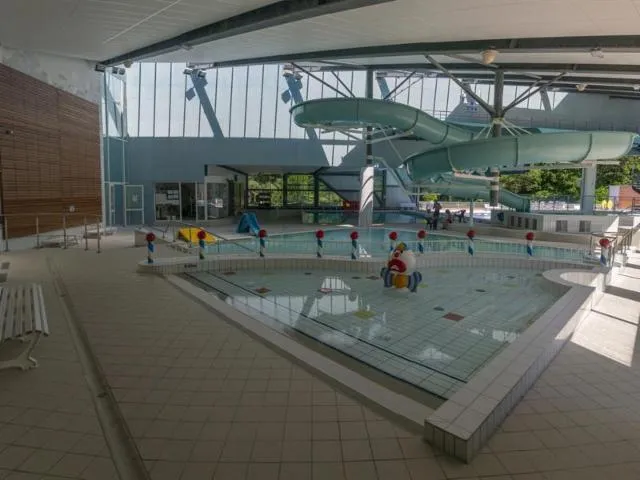 Image qui illustre: Le Centre Aquatique De Remiremont