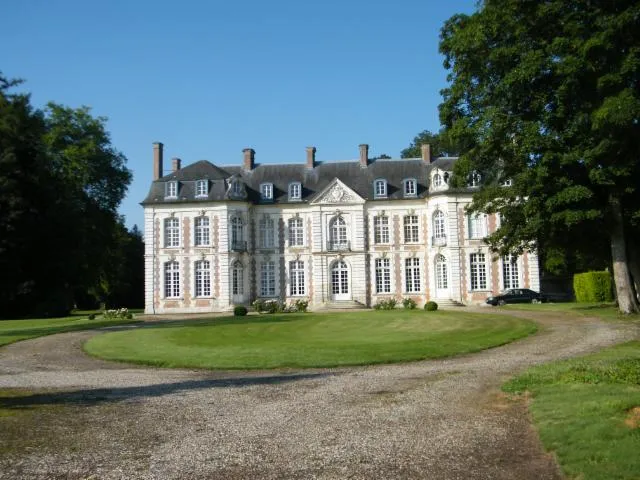 Image qui illustre: Château De Dromesnil
